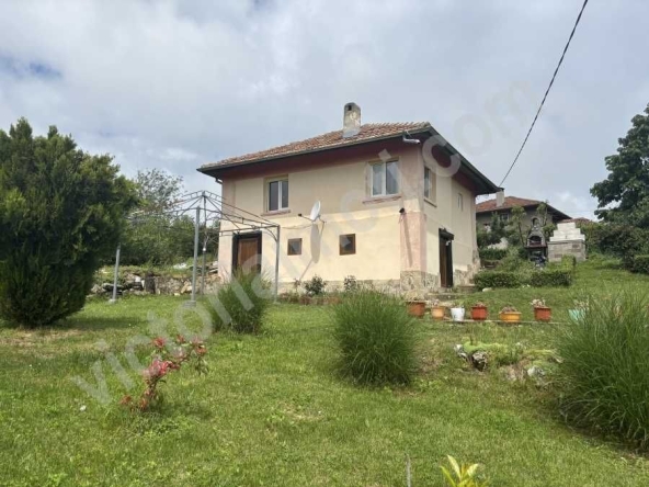 Къща в с. Бадевци, Област Велико Търново - 100 кв.м за 585 €/кв.м - Снимка #1