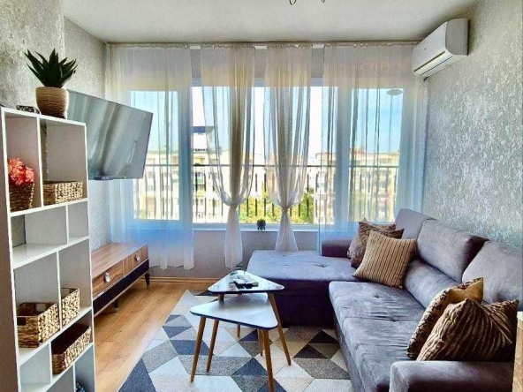 Дава се под наем Двустаен апартамент в София, Студентски град - 70 кв.м за 790.5 € - Снимка #1