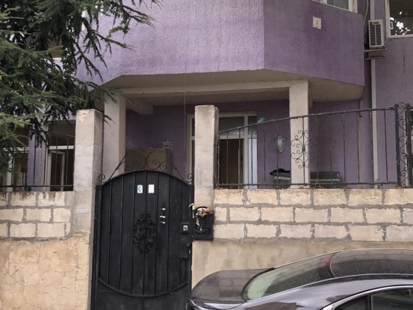 Къща в Варна, Център - 400 кв.м за 795 €/кв.м - Снимка #1