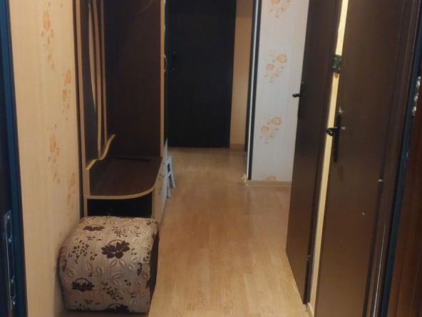 Дава се под наем Двустаен апартамент в Варна, Базар Левски - 60 кв.м за 449.82 € - Снимка #1