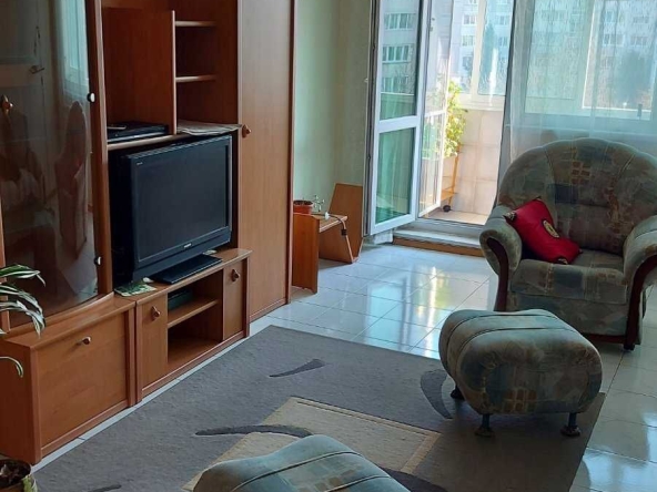 Тристаен апартамент в София, Център - 87 кв.м за 1067 €/кв.м - Снимка #1