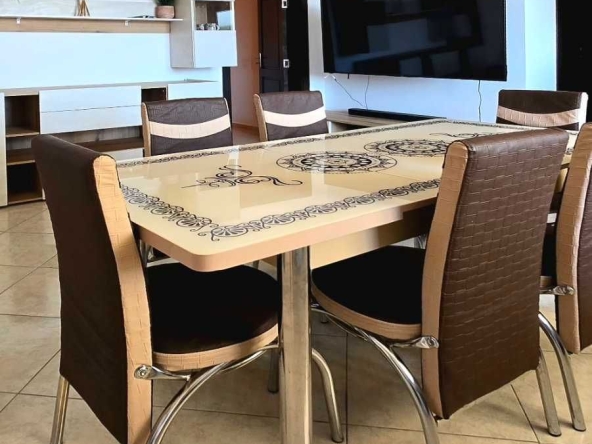 Дава се под наем Двустаен апартамент в Ахелой - 97 кв.м за 96.39 € - Снимка #1