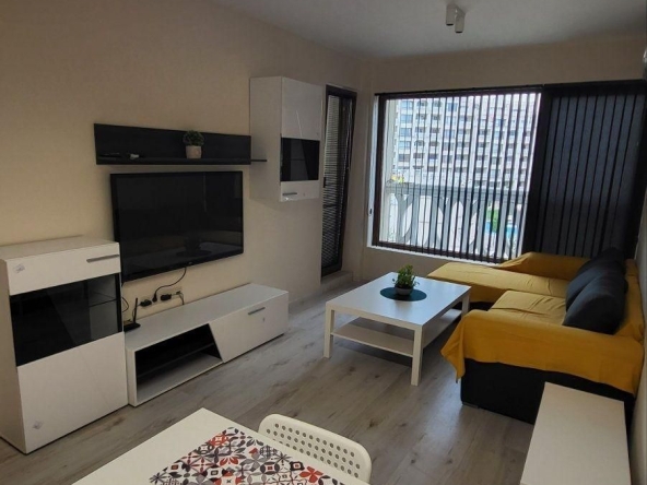 Дава се под наем Двустаен апартамент в Варна, Аспарухово - 60 кв.м за 588.03 € - Снимка #1