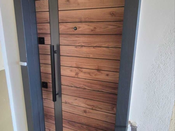 Дава се под наем Двустаен апартамент в Варна, Младост 1 - 61 кв.м за 120000 € - Снимка #1