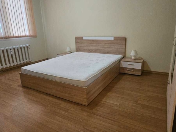 Дава се под наем Двустаен апартамент в София, Лозенец - 75 кв.м за 663 € - Снимка #1