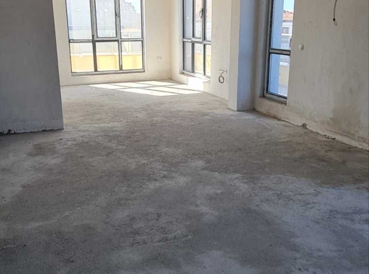 Тристаен апартамент в Пловдив, Христо Смирненски - 197 кв.м за 1163 €/кв.м - Снимка #1