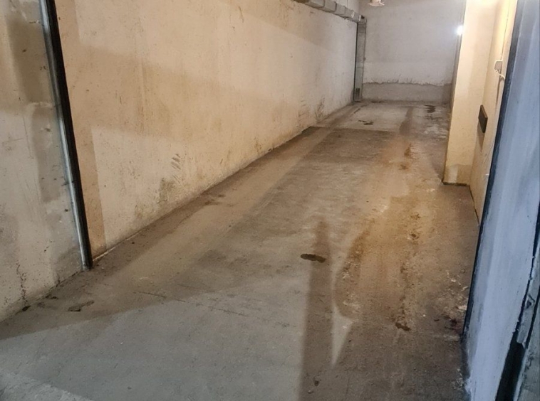 Дава се под наем Гараж / Паркомясто в София, Изток - 35 кв.м за 178.5 € - Снимка #1