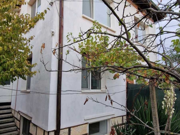 Къща в Разград, Център - 165 кв.м за 742 €/кв.м - Снимка #1