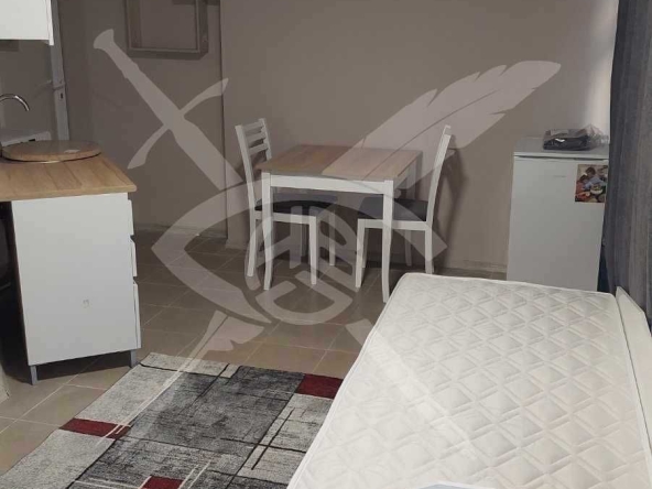 Дава се под наем Едностаен апартамент в Варна, Колхозен пазар - 23 кв.м за 250 € - Снимка #1