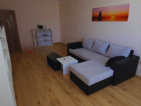 Дава се под наем Двустаен апартамент в София, Гоце Делчев - 71 кв.м за 612 € - Снимка #1