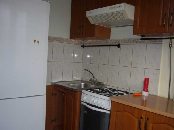 Дава се под наем Двустаен апартамент в Пловдив, Тракия - 60 кв.м за 132.6 € - Снимка #1