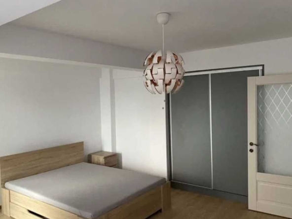 Дава се под наем Едностаен апартамент в Пловдив, Център - 40 кв.м за 239.7 € - Снимка #1