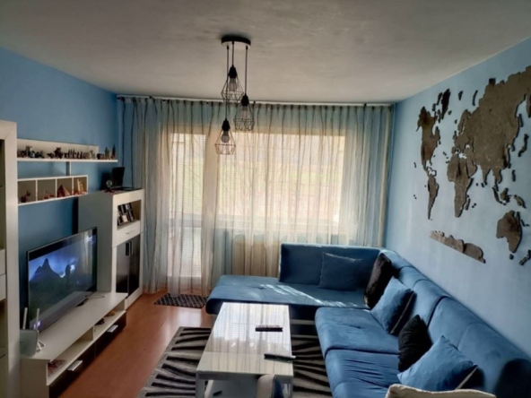 Дава се под наем Тристаен апартамент в София, Люлин 9 - 85 кв.м за 697.17 € - Снимка #1