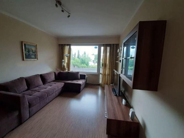 Дава се под наем Тристаен апартамент в София, Изток - 80 кв.м за 850 € - Снимка #1