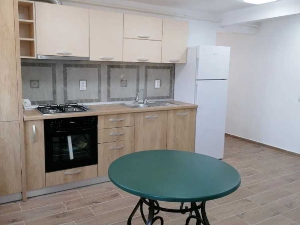 Дава се под наем Двустаен апартамент в Пловдив, Каменица 1 - 50 кв.м за 298.86 € - Снимка #1