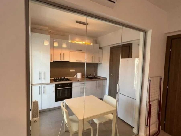 Дава се под наем Двустаен апартамент в Бургас, Изгрев - 55 кв.м за 219.3 € - Снимка #1