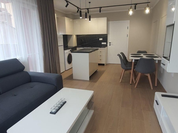 Дава се под наем Двустаен апартамент в Пловдив, Център - 67 кв.м за 600 € - Снимка #1