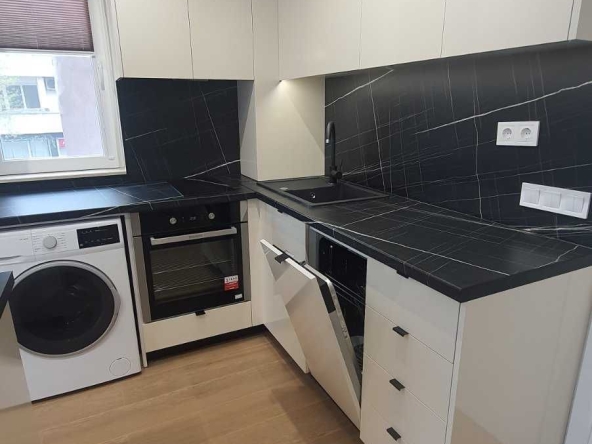 Дава се под наем Двустаен апартамент в Пловдив, Център - 65 кв.м за 600 € - Снимка #1