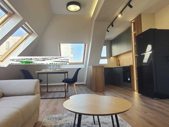 Дава се под наем Тристаен апартамент в Пловдив, Каменица 1 - 100 кв.м за 1000 € - Снимка #1