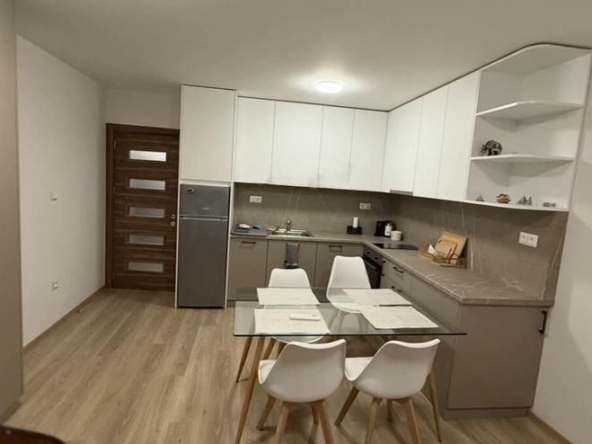 Дава се под наем Двустаен апартамент в Пловдив, Съдийски - 56 кв.м за 600 € - Снимка #1