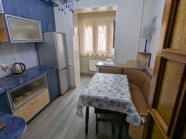 Дава се под наем Двустаен апартамент в София, Люлин 5 - 64 кв.м за 375 € - Снимка #1