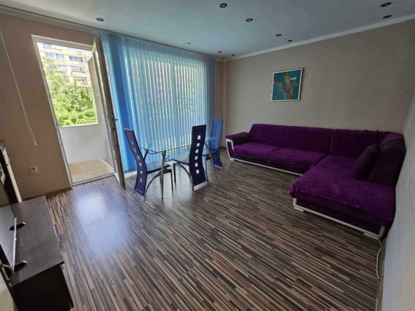 Дава се под наем Четиристаен апартамент в Пловдив, Въстанически - 85 кв.м за 425 € - Снимка #1