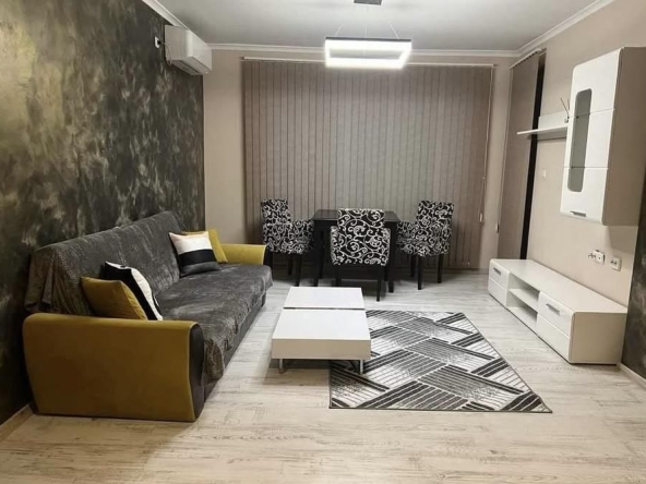 Дава се под наем Тристаен апартамент в Пловдив, Кючук Париж - 73 кв.м за 425 € - Снимка #1