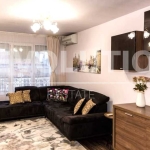 Дава се под наем Тристаен апартамент в Варна, Център - 90 кв.м за 561 € - Снимка #1