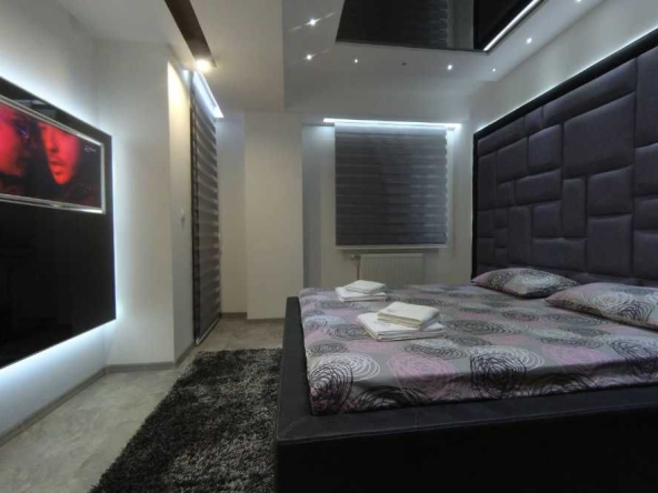 Дава се под наем Тристаен апартамент в Пловдив, Захарна фабрика - 91 кв.м за 325 € - Снимка #1