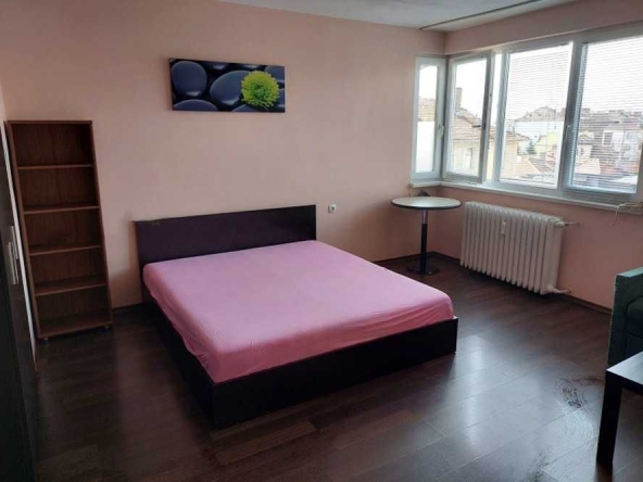 Дава се под наем Едностаен апартамент в София, Център - 40 кв.м за 450 € - Снимка #1