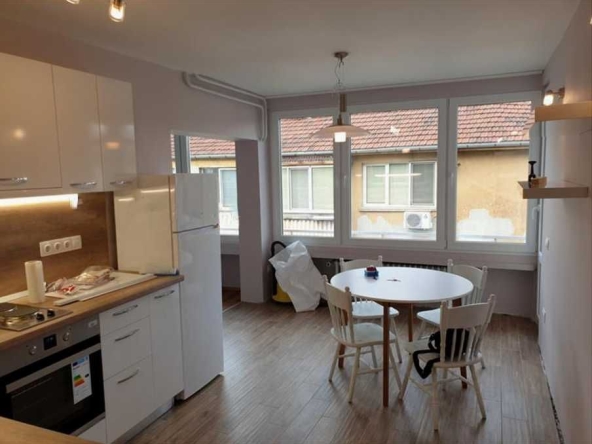 Дава се под наем Двустаен апартамент в София, Център - 70 кв.м за 668.1 € - Снимка #1