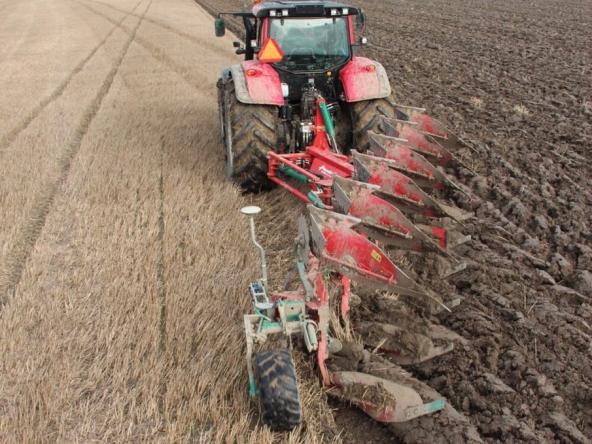 Земеделски имот в Дулово -  кв.м за 62 €/дка - Снимка #1