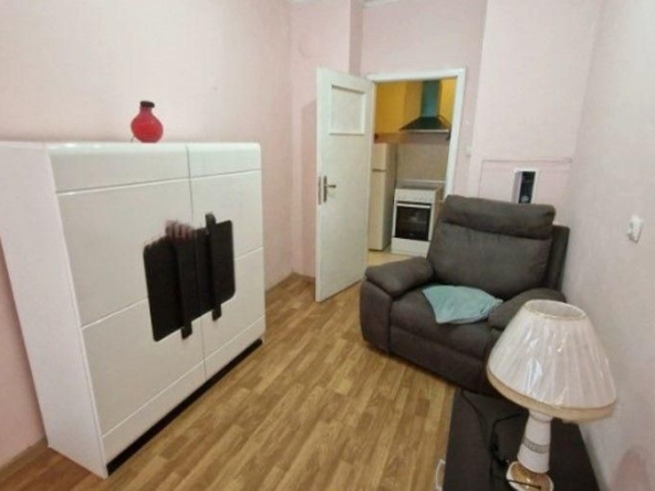 Дава се под наем Двустаен апартамент в София, Бъкстон - 55 кв.м за 648.21 € - Снимка #1