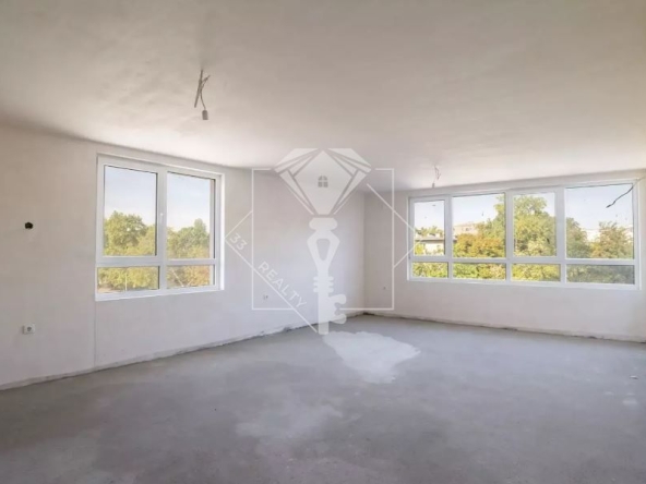 Тристаен апартамент в Пловдив, Съдийски - 112 кв.м за 1331 €/кв.м - Снимка #1