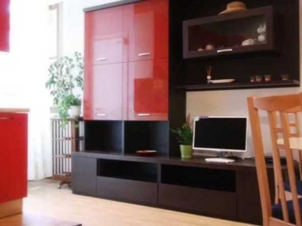 Дава се под наем Четиристаен апартамент в Пловдив, Съдийски - 80 кв.м за 398.82 € - Снимка #1