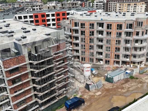 Двустаен апартамент в София, Малинова долина - 81 кв.м за 1070 €/кв.м - Снимка #1