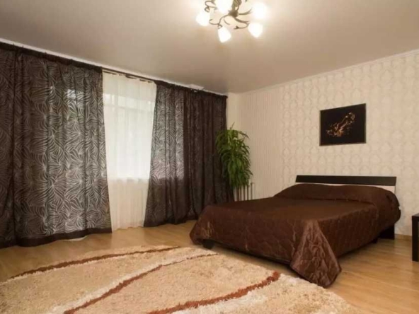 Дава се под наем Двустаен апартамент в Пловдив, Старият град - 60 кв.м за 260.1 € - Снимка #1