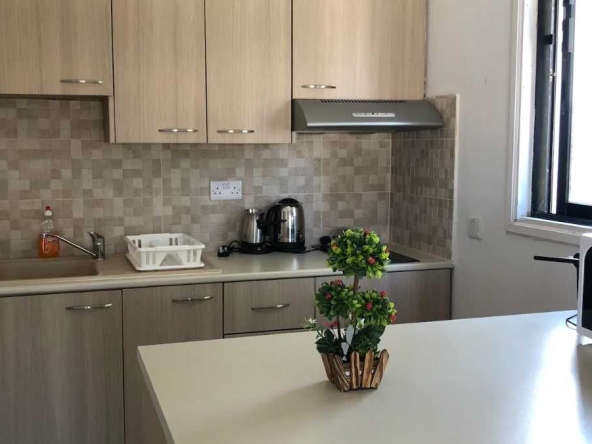 Дава се под наем Тристаен апартамент в Пловдив, Южен - 79 кв.м за 346.8 € - Снимка #1