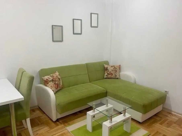 Дава се под наем Двустаен апартамент в Пловдив, Изгрев - 61 кв.м за 341.7 € - Снимка #1