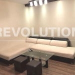 Дава се под наем Тристаен апартамент в Варна, ВИНС - 90 кв.м за 750 € - Снимка #1