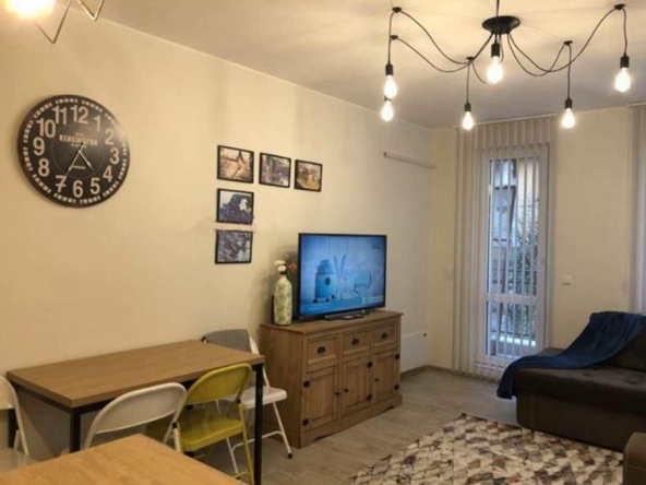 Дава се под наем Двустаен апартамент в Варна, Бриз - 70 кв.м за 800 € - Снимка #1