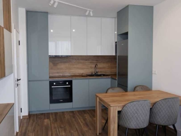 Дава се под наем Двустаен апартамент в София, Витоша - 67 кв.м за 612 € - Снимка #1