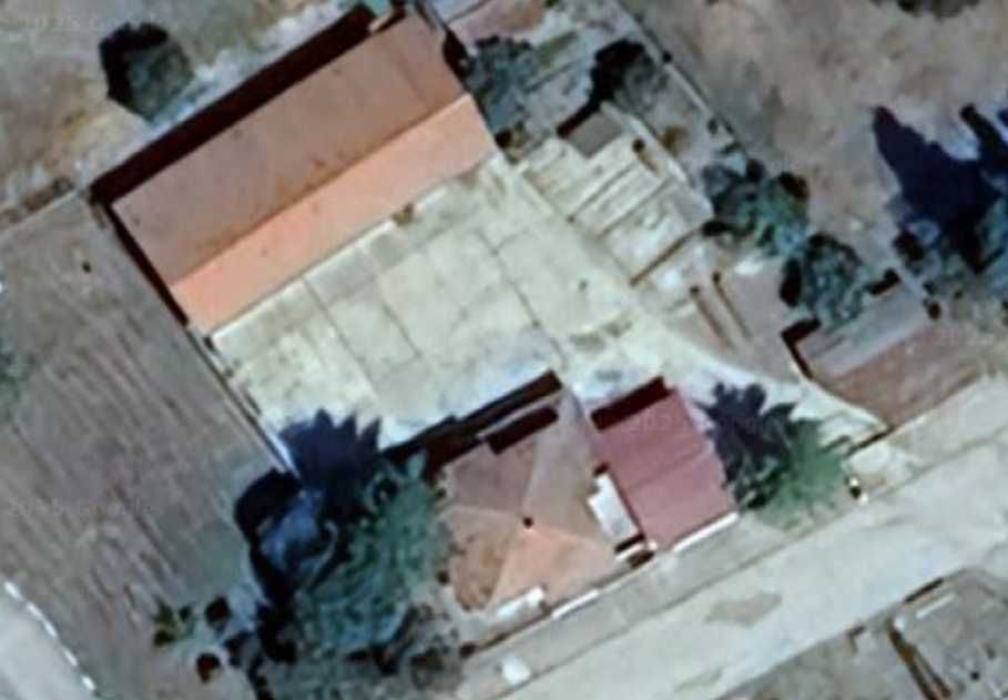 Дава се под наем Промишлена сграда в Козлодуй - 1000 кв.м за 1020 € - Снимка #1