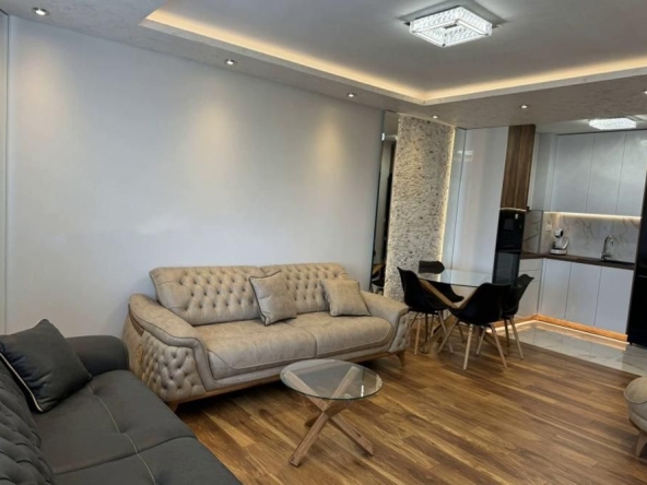 Дава се под наем Двустаен апартамент в Пловдив, Остромила - 65 кв.м за 425 € - Снимка #1