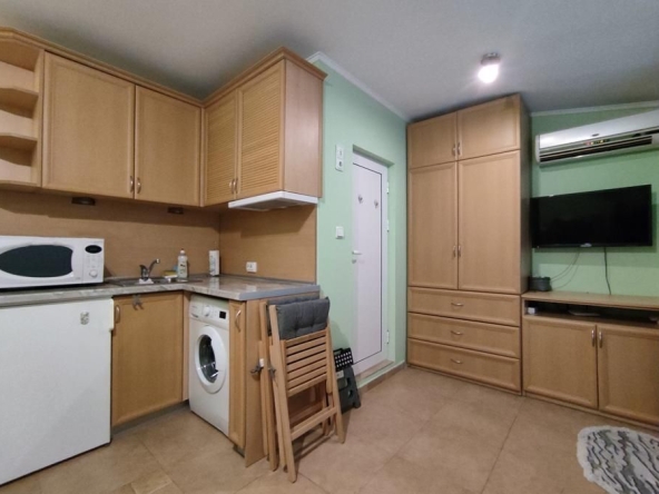 Дава се под наем Едностаен апартамент в Варна, Общината - 29 кв.м за 225 € - Снимка #1