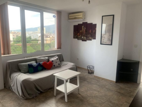 Дава се под наем Тристаен апартамент в София, Красно село - 85 кв.м за 580 € - Снимка #1