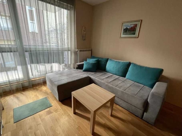 Двустаен апартамент в София, Гоце Делчев - 74 кв.м за 1865 €/кв.м - Снимка #1
