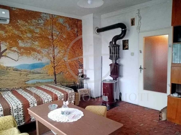 Четиристаен апартамент в Пловдив, Прослав - 94 кв.м за 888 €/кв.м - Снимка #1
