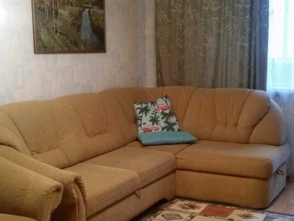 Дава се под наем Двустаен апартамент в Пловдив, Мараша - 60 кв.м за 153 € - Снимка #1