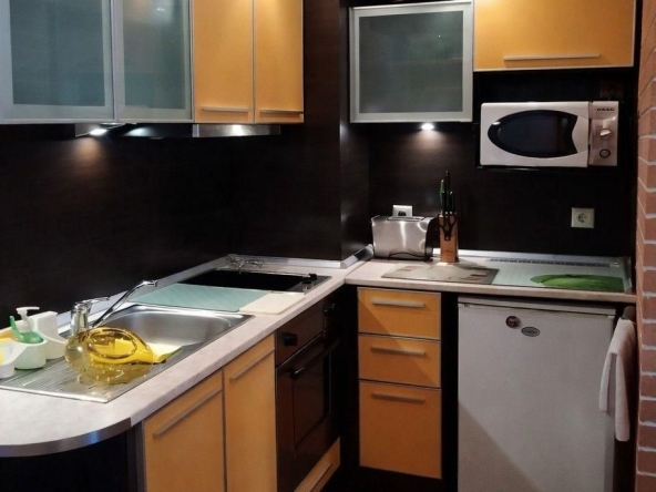 Дава се под наем Двустаен апартамент в София, Център - 80 кв.м за 797.64 € - Снимка #1